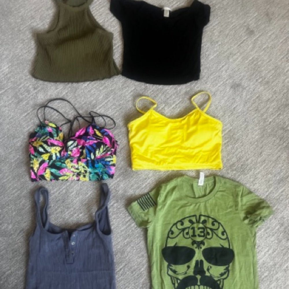 Cut crop tops bundle
